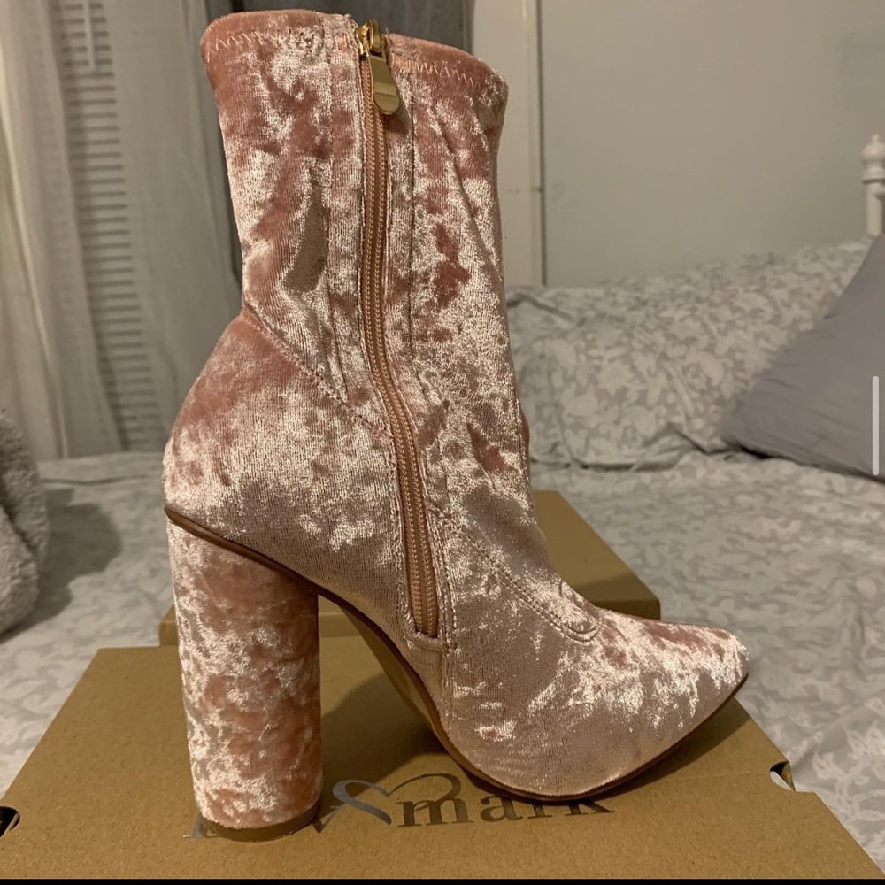 Chunky suede heels